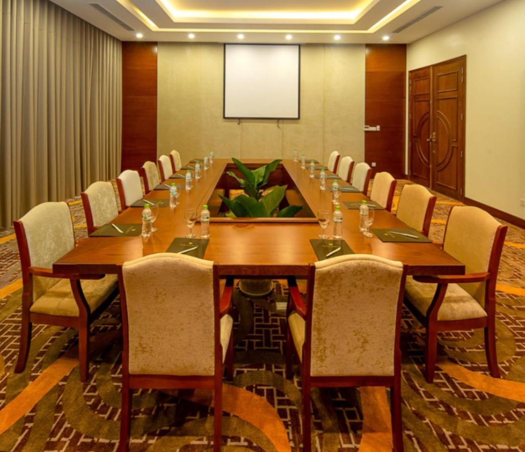 Xavia Hotel Quy Nhon Esterno foto